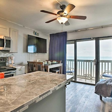 Waterfront Corpus Christi Escape With Pool Access! Apartment Exterior photo